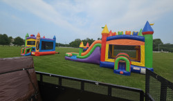 crayon bounce house 3 1 1770239725 Crayon Bounce House